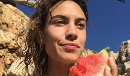 娱乐圈失眠者吃瓜,娱乐圈失眠者深夜吃瓜指南